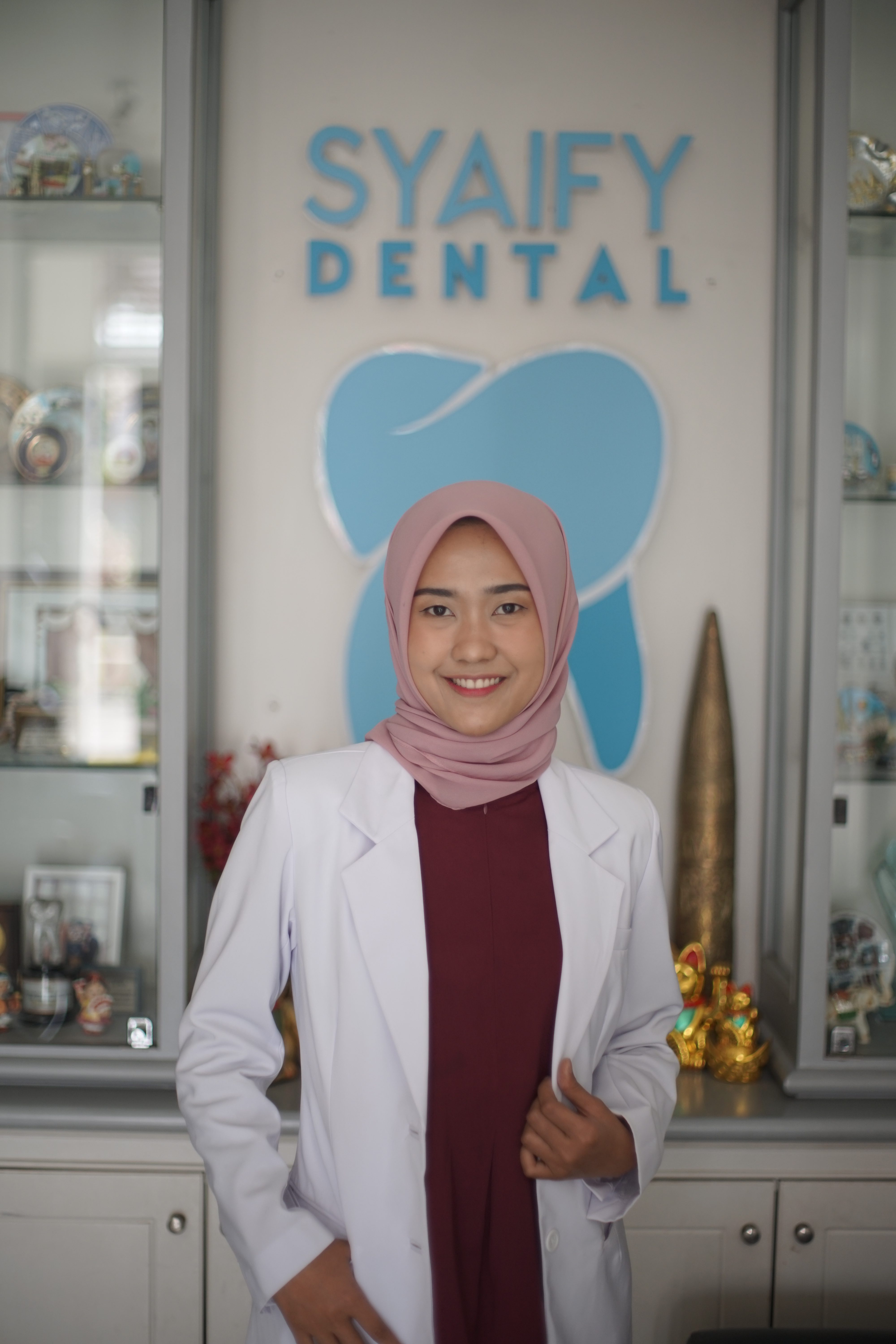 drg. Irene Sanita Lanny